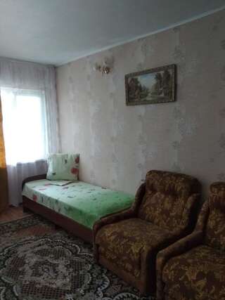 Гостевой дом RAiSA Гагра Классический четырехместный номер-4