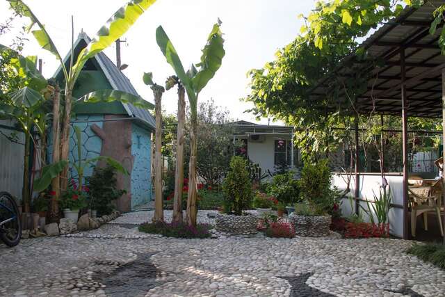 Гостевой дом RAiSA Гагра-6